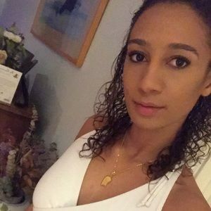 Meet your Posher, Sabrine